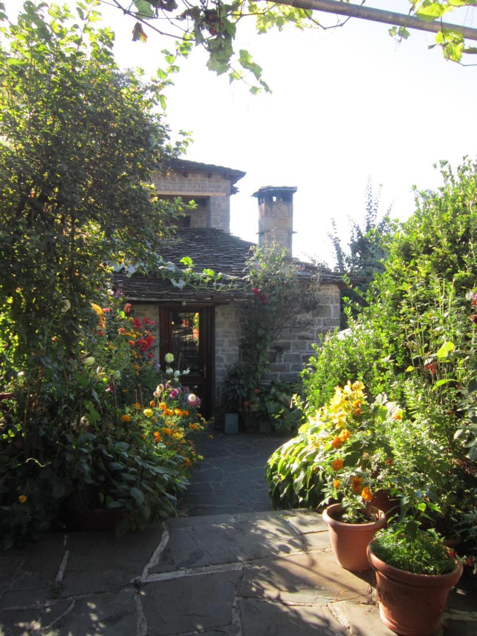 Guesthouse Gouris Tsepelovo Bagian luar foto